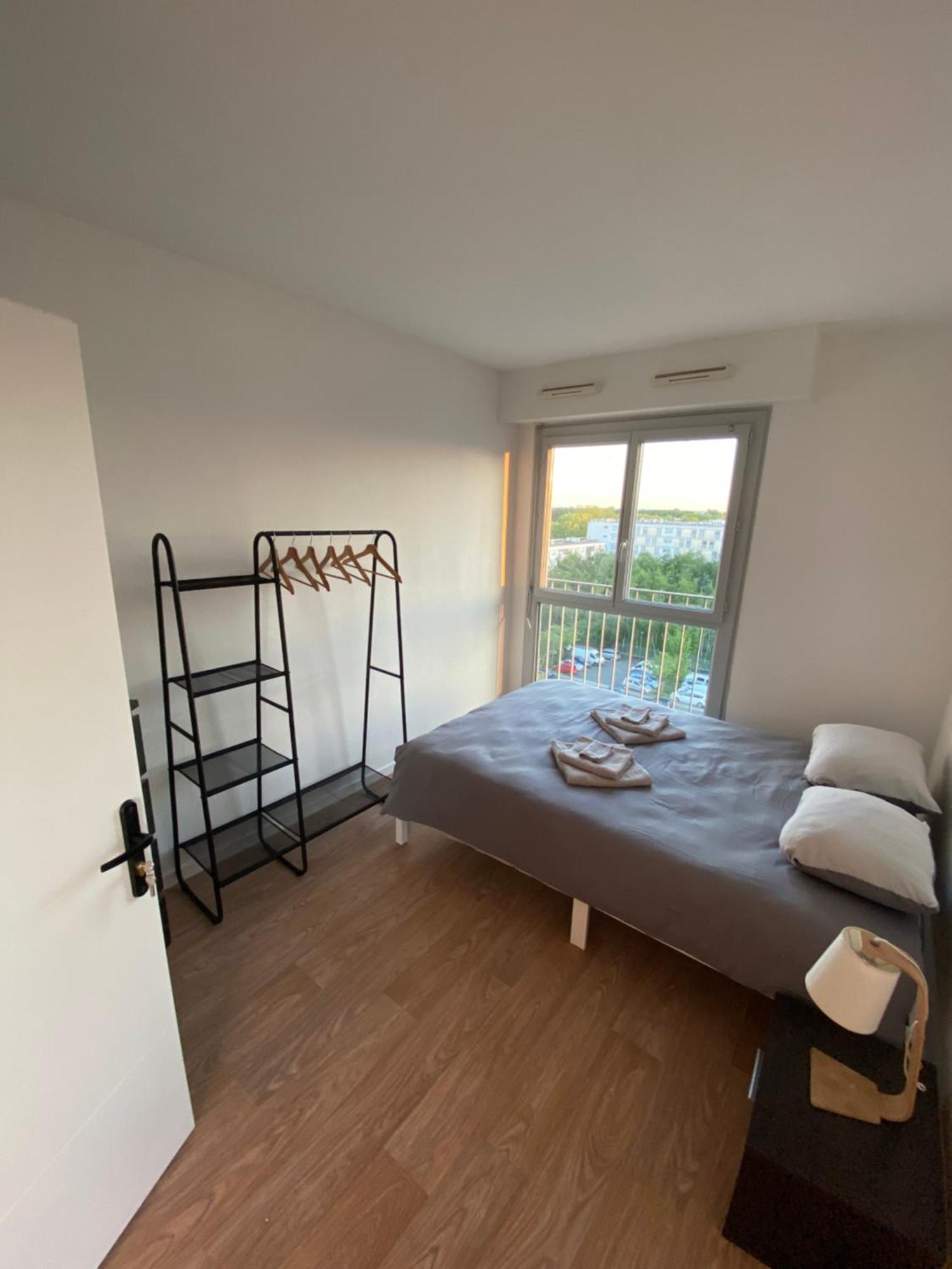 Appartement Spacieux - 10' Gare Angers Esterno foto