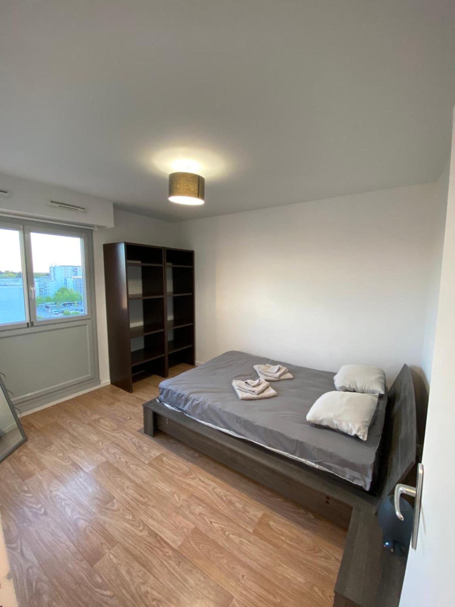 Appartement Spacieux - 10' Gare Angers Esterno foto